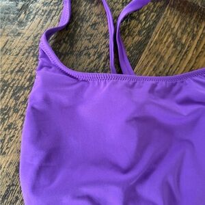 Andie Violet One-Piece Swimsuit with Scoop Neckline - The Marina size M